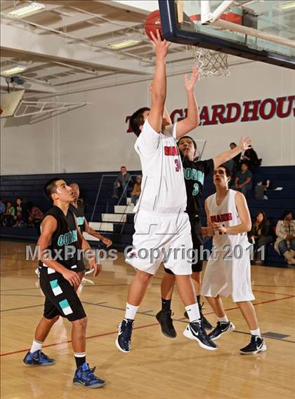 Thumbnail 1 in Contreras @ Bellarmine-Jefferson (Bell-Jeff Holiday Classic) photogallery.