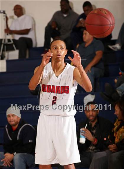 Thumbnail 1 in Contreras @ Bellarmine-Jefferson (Bell-Jeff Holiday Classic) photogallery.