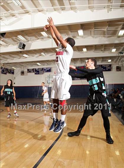 Thumbnail 2 in Contreras @ Bellarmine-Jefferson (Bell-Jeff Holiday Classic) photogallery.