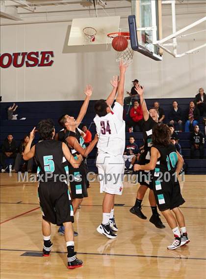 Thumbnail 1 in Contreras @ Bellarmine-Jefferson (Bell-Jeff Holiday Classic) photogallery.