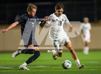 Thumbnail 3 in Midlothian vs. Baytown Goose Creek Memorial (UIL 5A Soccer Semifinals) photogallery.