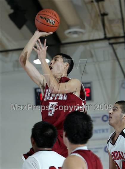 Thumbnail 2 in Glendale vs. Keppel (Burbank Tip-Off Classic) photogallery.
