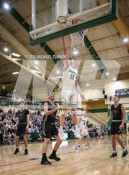 Thumbnail 2 in Blackfoot vs. Kuna photogallery.