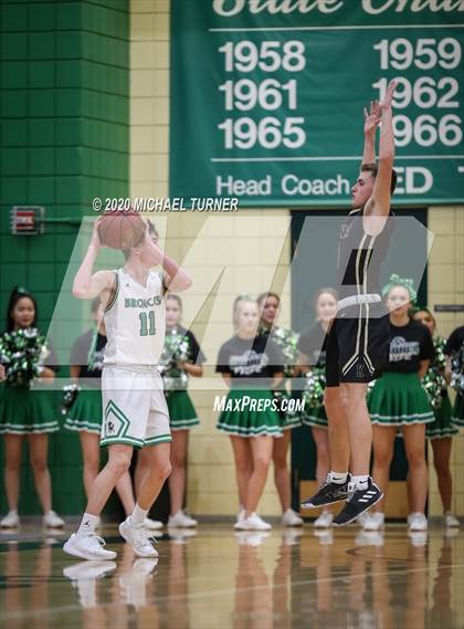 Thumbnail 2 in Blackfoot vs. Kuna photogallery.