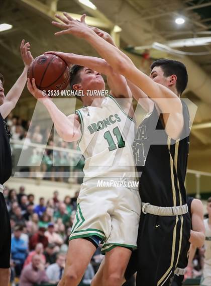 Thumbnail 2 in Blackfoot vs. Kuna photogallery.