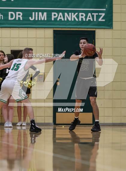 Thumbnail 2 in Blackfoot vs. Kuna photogallery.