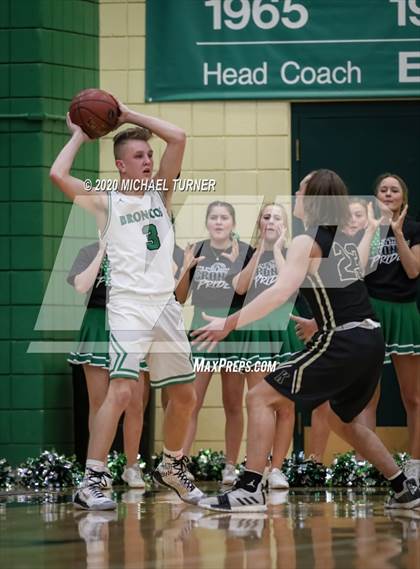 Thumbnail 1 in Blackfoot vs. Kuna photogallery.