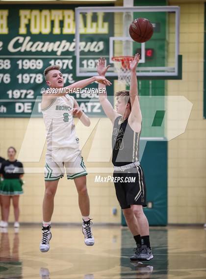 Thumbnail 3 in Blackfoot vs. Kuna photogallery.