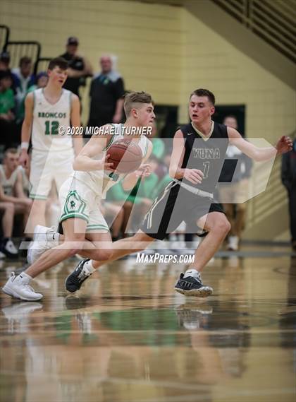 Thumbnail 2 in Blackfoot vs. Kuna photogallery.