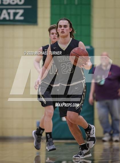 Thumbnail 2 in Blackfoot vs. Kuna photogallery.