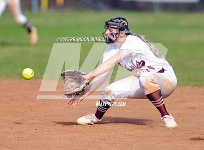 Thumbnail 1 in Maplesville vs Thorsby (Chilton County Tournament Semifinal) photogallery.