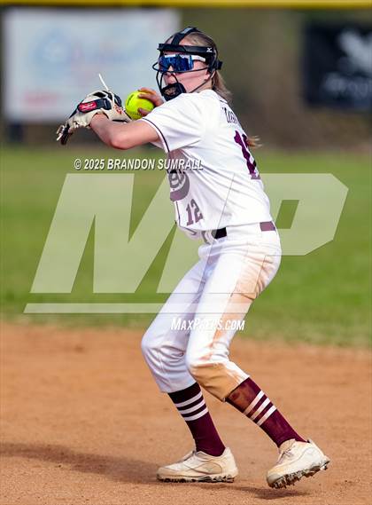 Thumbnail 1 in Maplesville vs Thorsby (Chilton County Tournament Semifinal) photogallery.