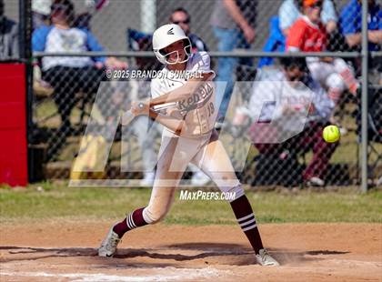 Thumbnail 1 in Maplesville vs Thorsby (Chilton County Tournament Semifinal) photogallery.