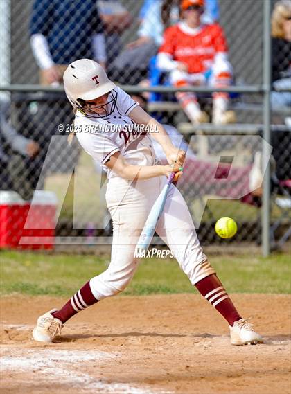Thumbnail 1 in Maplesville vs Thorsby (Chilton County Tournament Semifinal) photogallery.