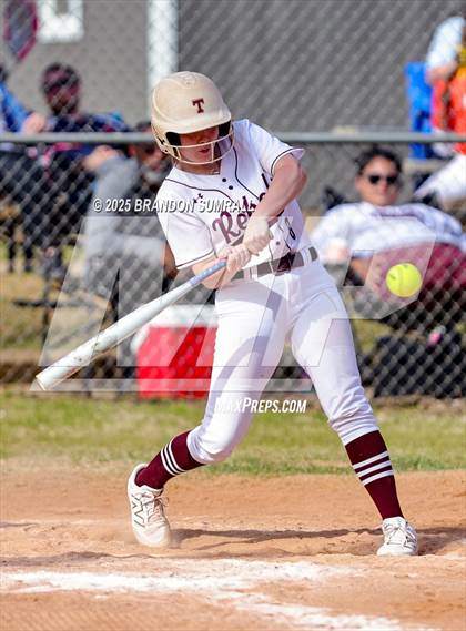 Thumbnail 1 in Maplesville vs Thorsby (Chilton County Tournament Semifinal) photogallery.