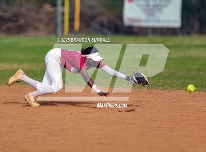Thumbnail 1 in Maplesville vs Thorsby (Chilton County Tournament Semifinal) photogallery.