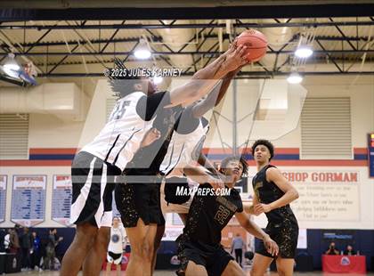 Thumbnail 1 in Oak Cliff Faith Family Academy vs Bella Vista Grind Academy (Tarkanian Classic) photogallery.