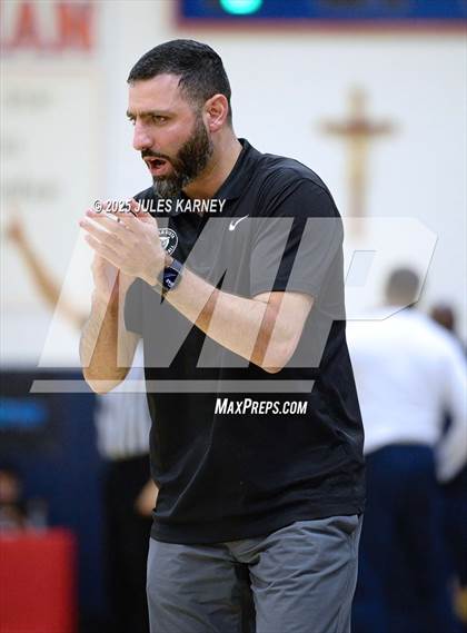 Thumbnail 2 in Oak Cliff Faith Family Academy vs Bella Vista Grind Academy (Tarkanian Classic) photogallery.