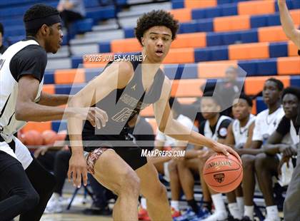 Thumbnail 3 in Oak Cliff Faith Family Academy vs Bella Vista Grind Academy (Tarkanian Classic) photogallery.