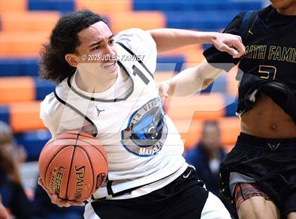 Thumbnail 1 in Oak Cliff Faith Family Academy vs Bella Vista Grind Academy (Tarkanian Classic) photogallery.