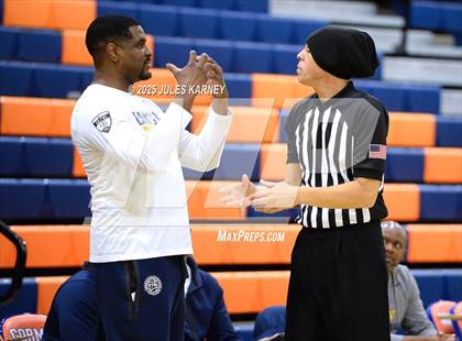 Thumbnail 3 in Oak Cliff Faith Family Academy vs Bella Vista Grind Academy (Tarkanian Classic) photogallery.