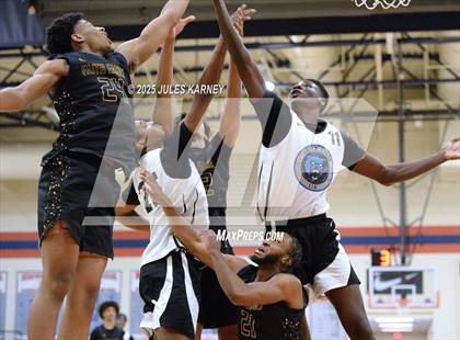 Thumbnail 3 in Oak Cliff Faith Family Academy vs Bella Vista Grind Academy (Tarkanian Classic) photogallery.