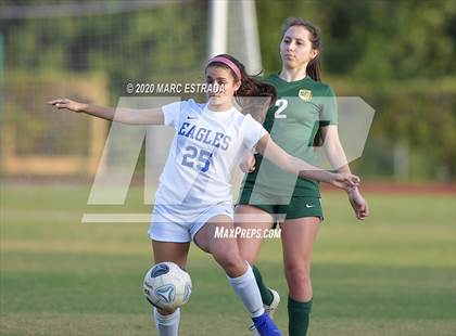 Thumbnail 3 in Shorecrest Prep vs East Lake photogallery.