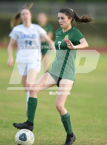 Thumbnail 3 in Shorecrest Prep vs East Lake photogallery.