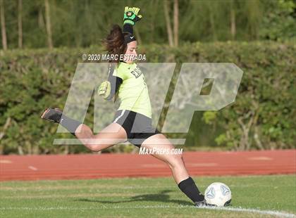 Thumbnail 3 in Shorecrest Prep vs East Lake photogallery.