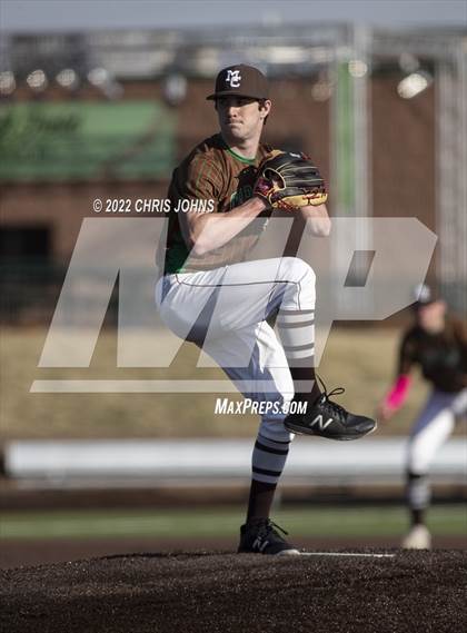 Thumbnail 1 in Chicago Mt. Carmel vs Belleville East (GCS Stadium) photogallery.