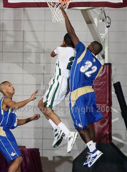 Thumbnail 3 in Strake Jesuit vs. Elkins (Texas 5A Region 3 Semifinal) photogallery.