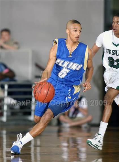 Thumbnail 1 in Strake Jesuit vs. Elkins (Texas 5A Region 3 Semifinal) photogallery.