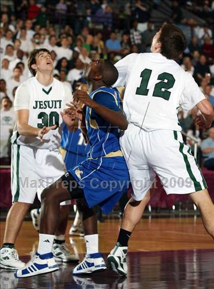 Thumbnail 3 in Strake Jesuit vs. Elkins (Texas 5A Region 3 Semifinal) photogallery.