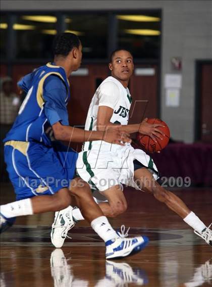 Thumbnail 3 in Strake Jesuit vs. Elkins (Texas 5A Region 3 Semifinal) photogallery.