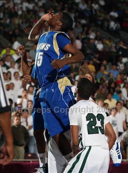 Thumbnail 1 in Strake Jesuit vs. Elkins (Texas 5A Region 3 Semifinal) photogallery.