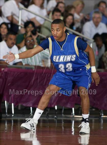 Thumbnail 3 in Strake Jesuit vs. Elkins (Texas 5A Region 3 Semifinal) photogallery.