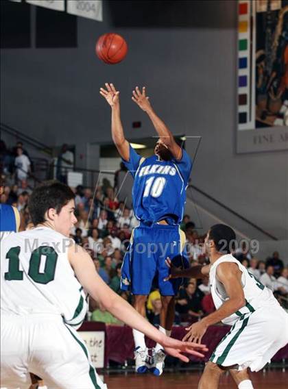Thumbnail 1 in Strake Jesuit vs. Elkins (Texas 5A Region 3 Semifinal) photogallery.