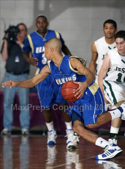 Thumbnail 1 in Strake Jesuit vs. Elkins (Texas 5A Region 3 Semifinal) photogallery.