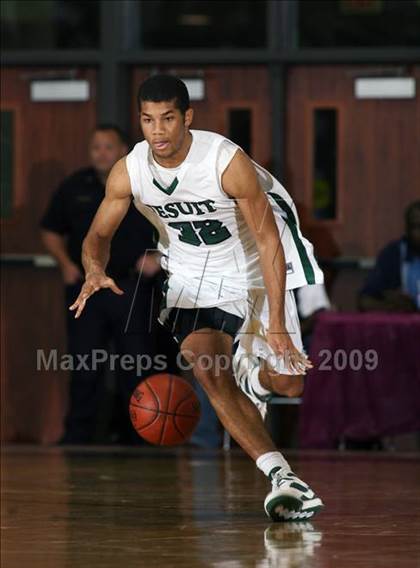 Thumbnail 2 in Strake Jesuit vs. Elkins (Texas 5A Region 3 Semifinal) photogallery.
