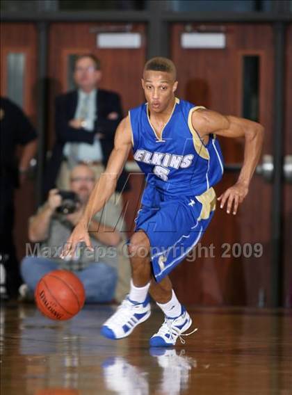 Thumbnail 3 in Strake Jesuit vs. Elkins (Texas 5A Region 3 Semifinal) photogallery.