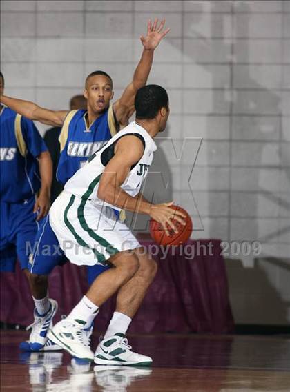 Thumbnail 1 in Strake Jesuit vs. Elkins (Texas 5A Region 3 Semifinal) photogallery.