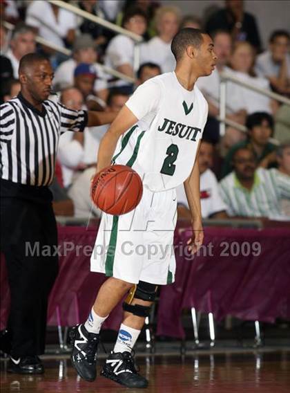 Thumbnail 2 in Strake Jesuit vs. Elkins (Texas 5A Region 3 Semifinal) photogallery.