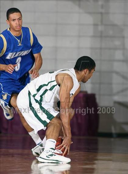 Thumbnail 2 in Strake Jesuit vs. Elkins (Texas 5A Region 3 Semifinal) photogallery.