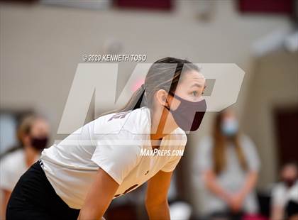 Thumbnail 2 in Hondo vs Devine (JV) photogallery.