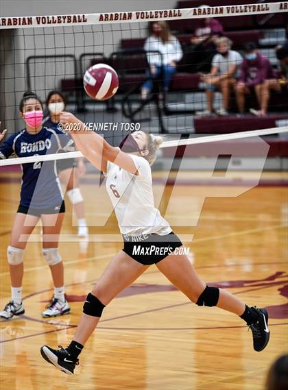 Thumbnail 1 in Hondo vs Devine (JV) photogallery.