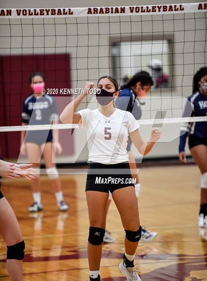 Thumbnail 1 in Hondo vs Devine (JV) photogallery.