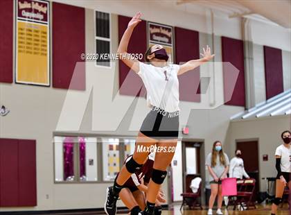 Thumbnail 2 in Hondo vs Devine (JV) photogallery.