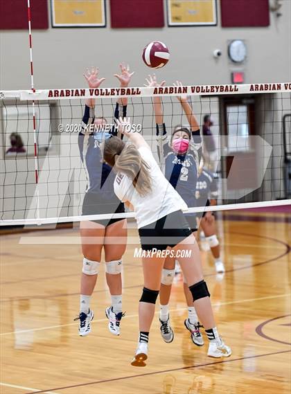 Thumbnail 1 in Hondo vs Devine (JV) photogallery.