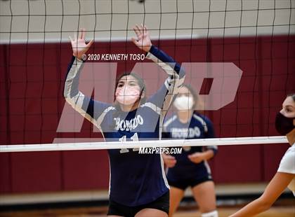 Thumbnail 1 in Hondo vs Devine (JV) photogallery.