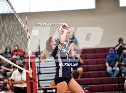 Thumbnail 2 in Hondo vs Devine (JV) photogallery.